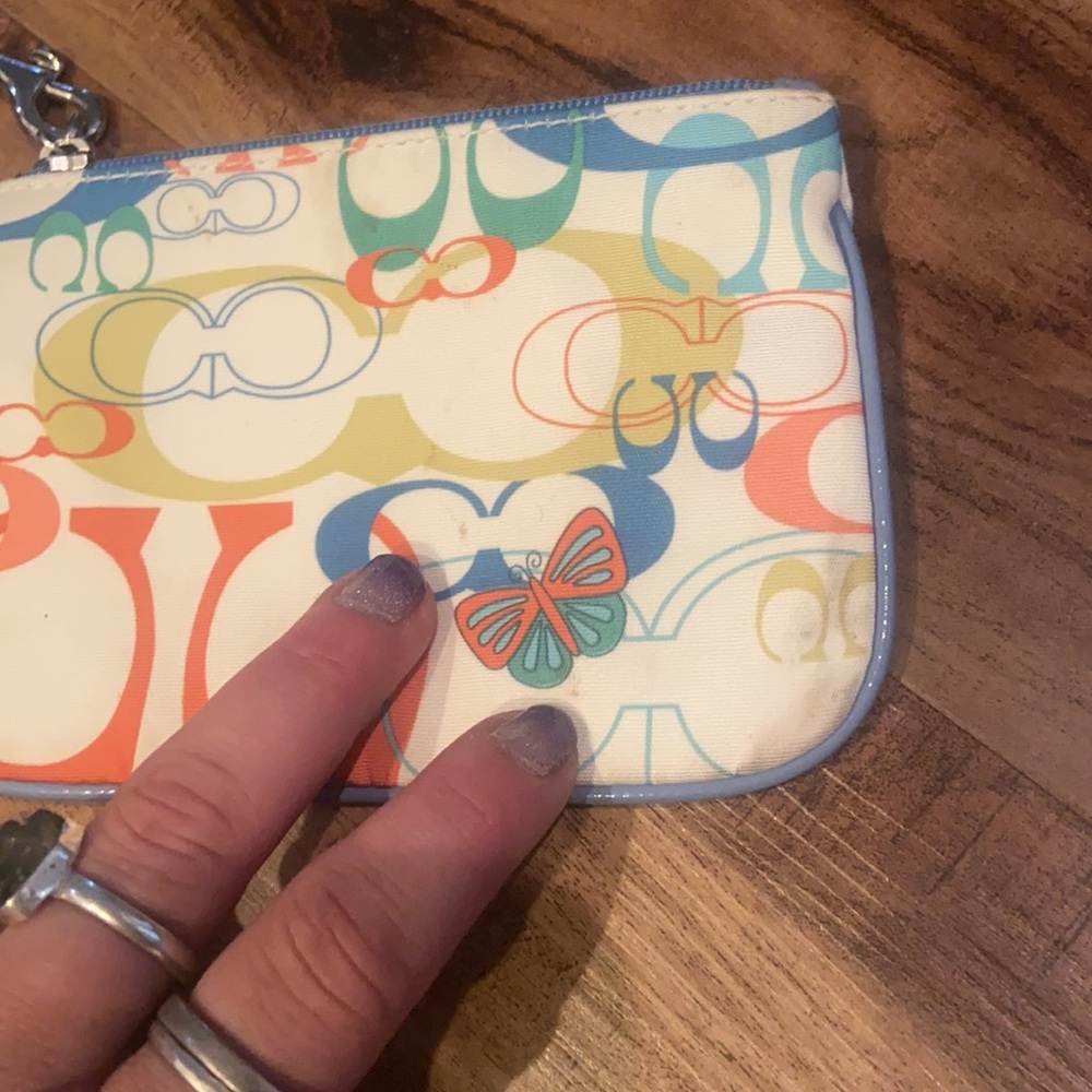 Coach cream nylon, butterfly, signature C wristlet - Picture 13 of 15